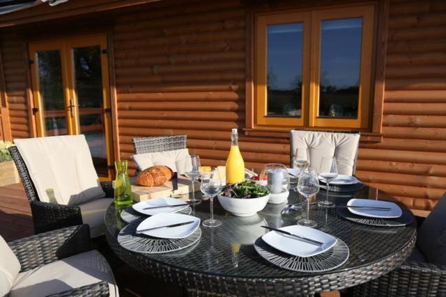 Hadleigh  The Orchard Bramble Lodge מראה חיצוני תמונה